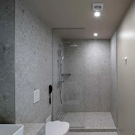Umani - Free - Free Parking Отель 4*